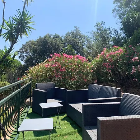 Bellevue Maxime Un Ecrin De Verdure Au Coeur Du Semaphore Piscine Xxl