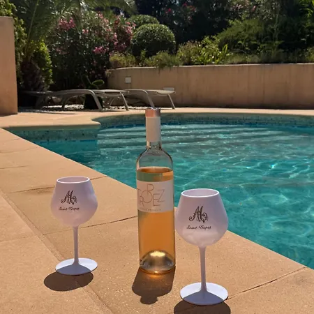 Bellevue Maxime Un Ecrin De Verdure Au Coeur Du Semaphore Piscine Xxl Дом отдыха Сент-Максим