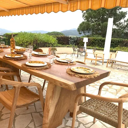 Bellevue Maxime Un Ecrin De Verdure Au Coeur Du Semaphore Piscine Xxl 度假居