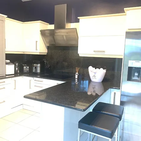 度假居 Bellevue Maxime Un Ecrin De Verdure Au Coeur Du Semaphore Piscine Xxl 圣马克西姆