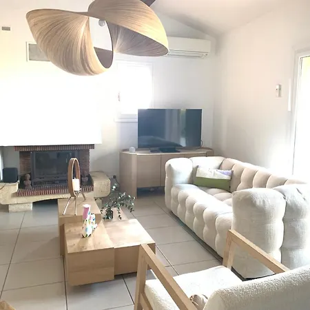 Tatil Evi Bellevue Maxime Un Ecrin De Verdure Au Coeur Du Semaphore Piscine Xxl Sainte-Maxime