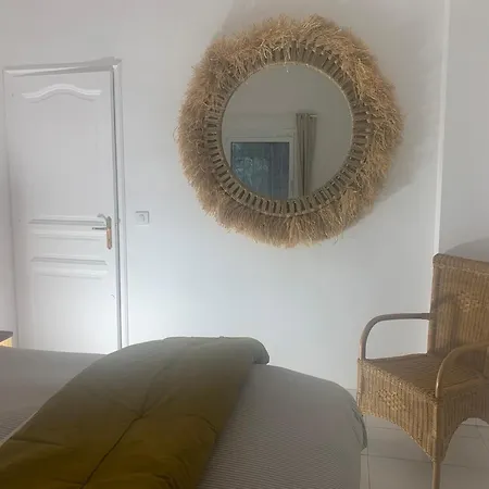 Bellevue Maxime Un Ecrin De Verdure Au Coeur Du Semaphore Piscine Xxl 度假居 *