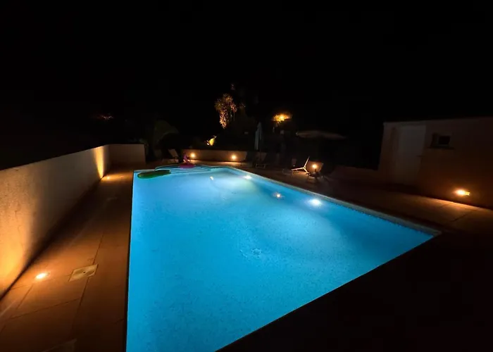 Bellevue Maxime Un Ecrin De Verdure Au Coeur Du Semaphore Piscine Xxl بيت للعطل