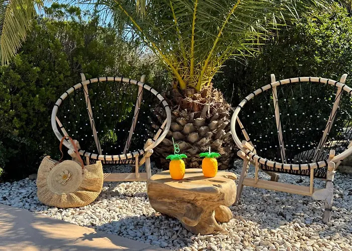 Bellevue Maxime Un Ecrin De Verdure Au Coeur Du Semaphore Piscine Xxl بيت للعطل سانت ماكسيم